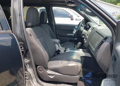 2012 Ford Escape Xlt z USA, uszkodzony, nr VIN 1FMCU9DG3CKB84318